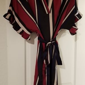 SHEIN Plus V-collar ruffle cuff curved hem dress